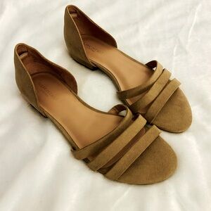 American Eagle Sandals